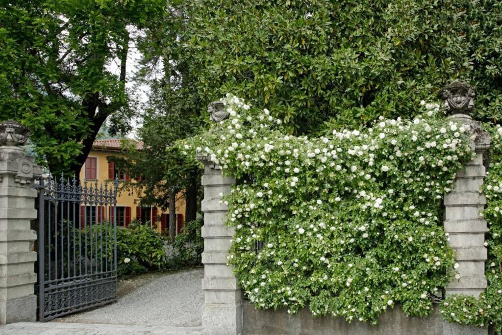 Bilocale Nel Parco Di Villa Erba Cernobbio Exteriör bild